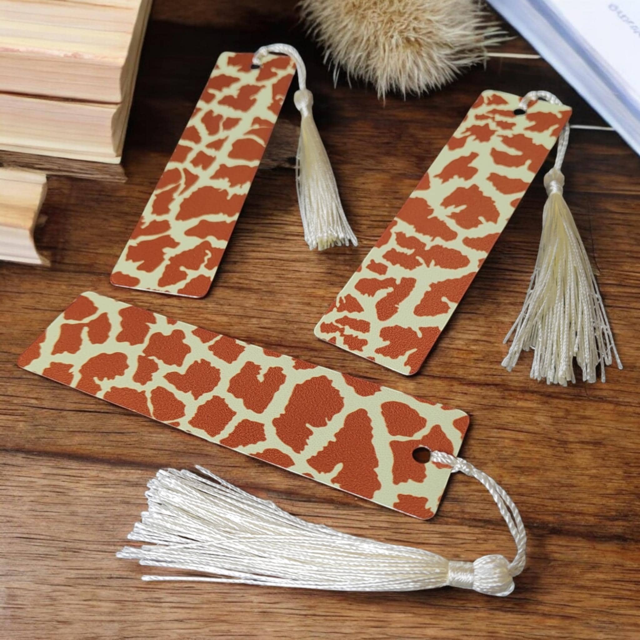 Lesezeichen aus Aluminium Geschenk zum Geburtstag, Muttertag Buchgeschenk "Motiv Animal Print Giraffe" Bookmark #LEALU