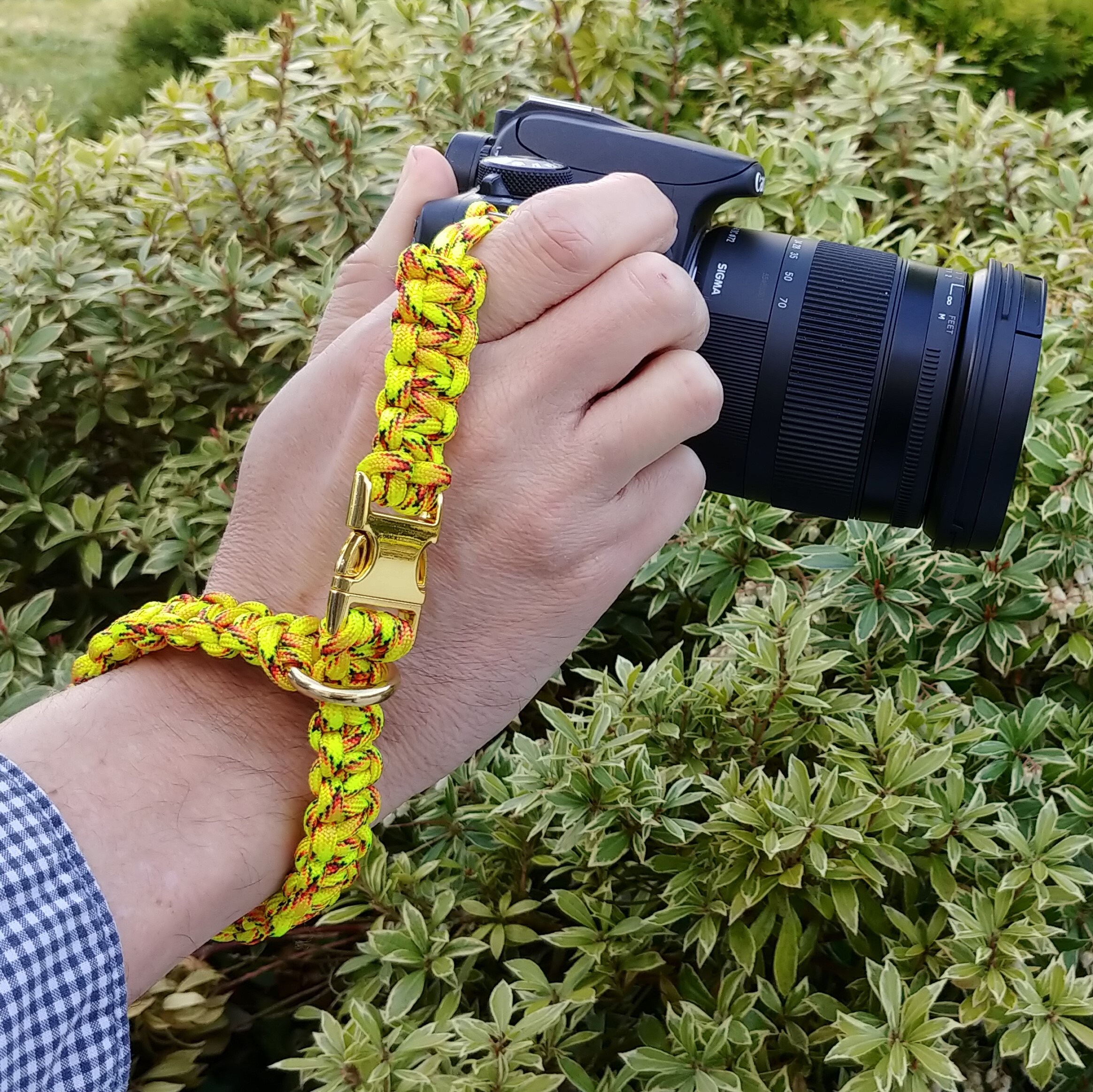 6 tlg. SET Kameragurt inkl. Handschlaufe geknotet aus Parachute Cord (Fallschirmschnur) Kamera Zubehör - Farbe "Gelb"