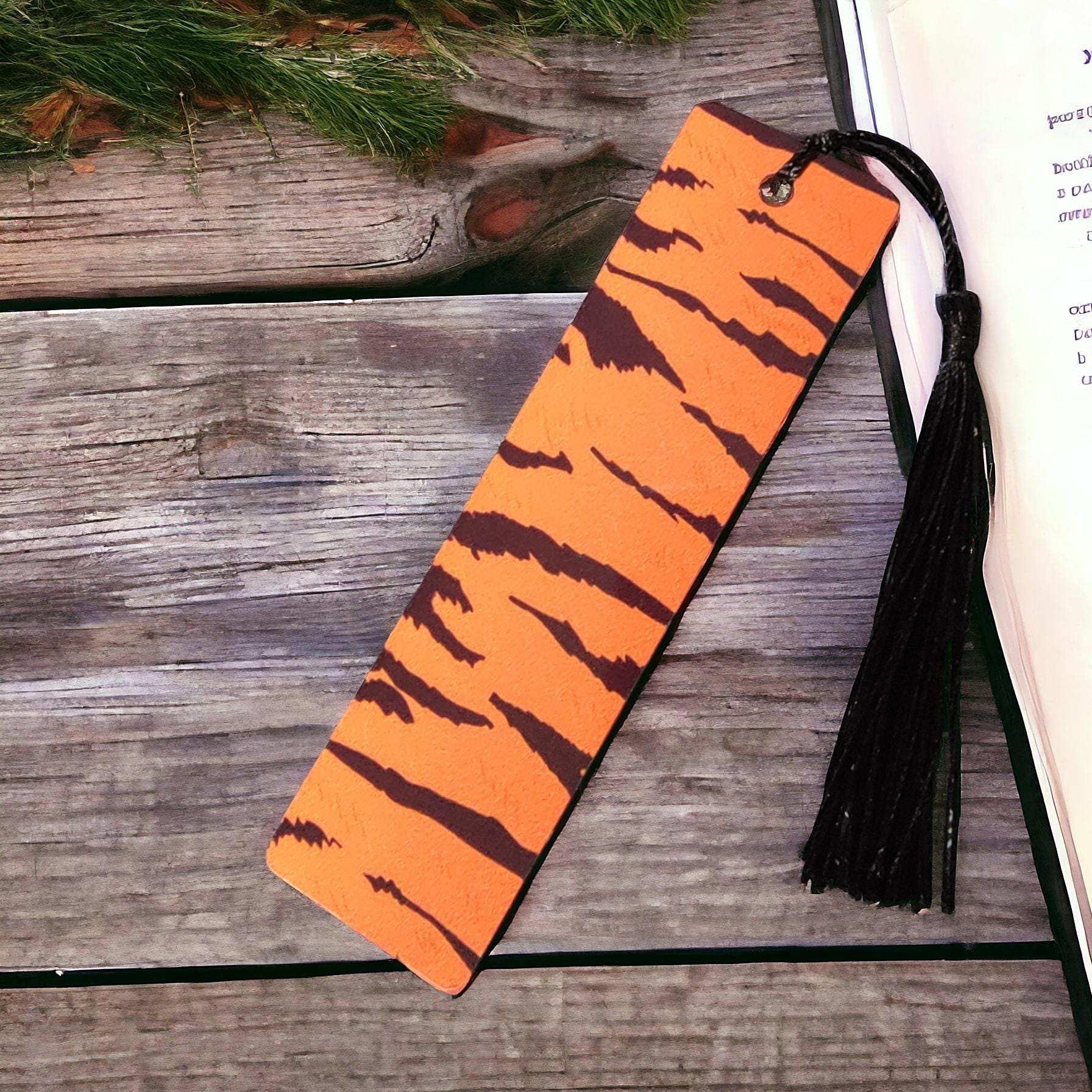 Lesezeichen aus Aluminium Geschenk zum Geburtstag, Muttertag Buchgeschenk "Motiv Animal Print Tiger" Bookmark #LEALU
