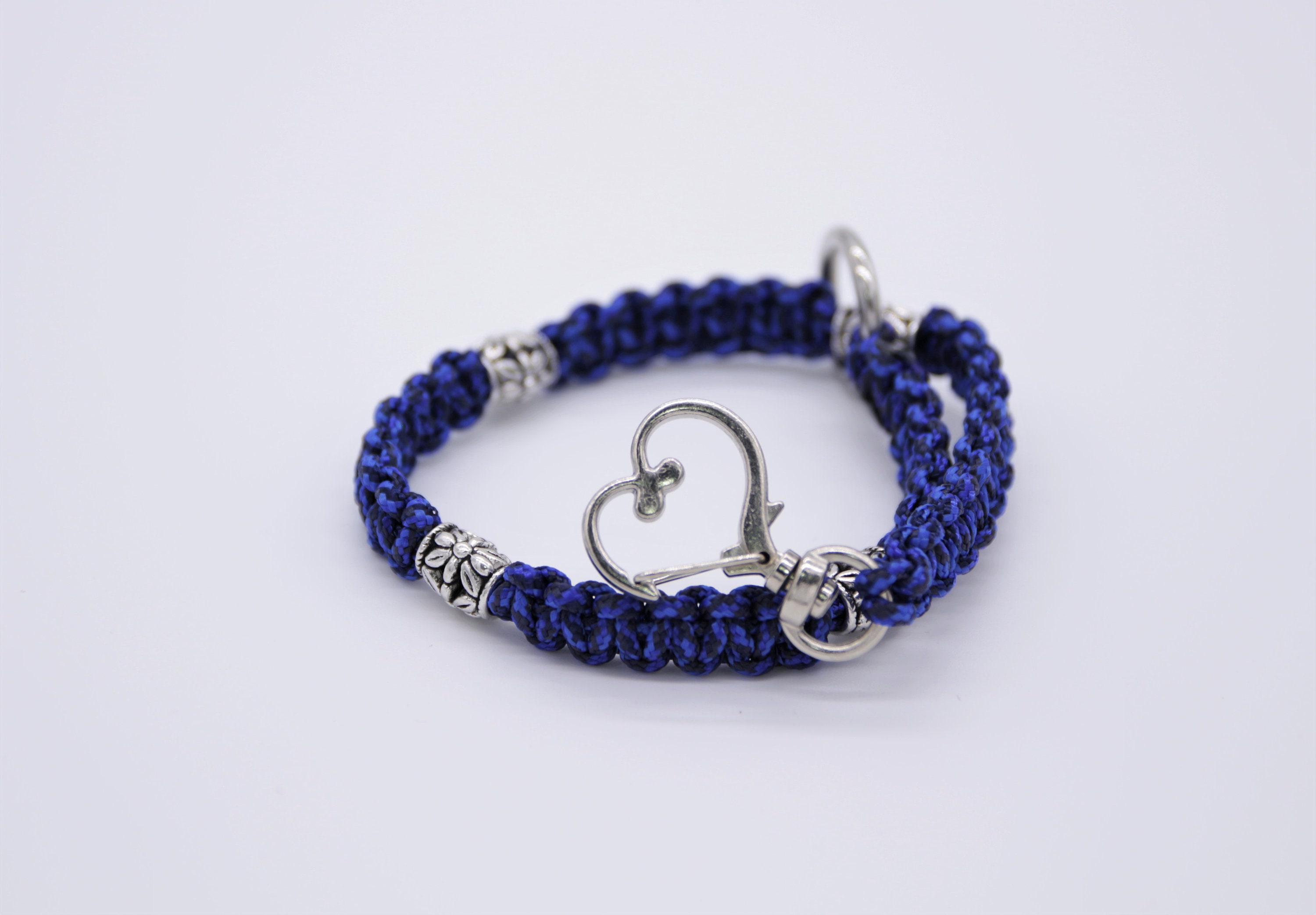 Handy-Handschlaufe / Handygurt/ Handyschmuck / Handyband geknotet aus Paracord (Fallschirmschnur)