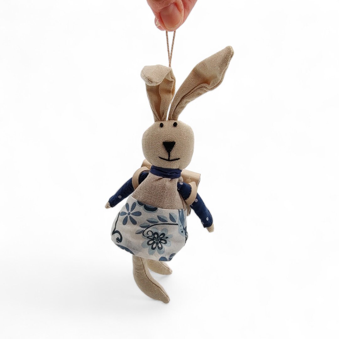 Hasen Mädchen mit Rucksack aus Streichholzschachtel Geschenkebox Schachtel für Geldgeschenke Gutschein - kleine Kostbarkeiten #627795975 Hasen Mädchen mit Rucksack aus Streichholzschachtel Geschenkebox Schachtel für Geldgeschenke Gutschein - kleine Kostbarkeiten #627795975