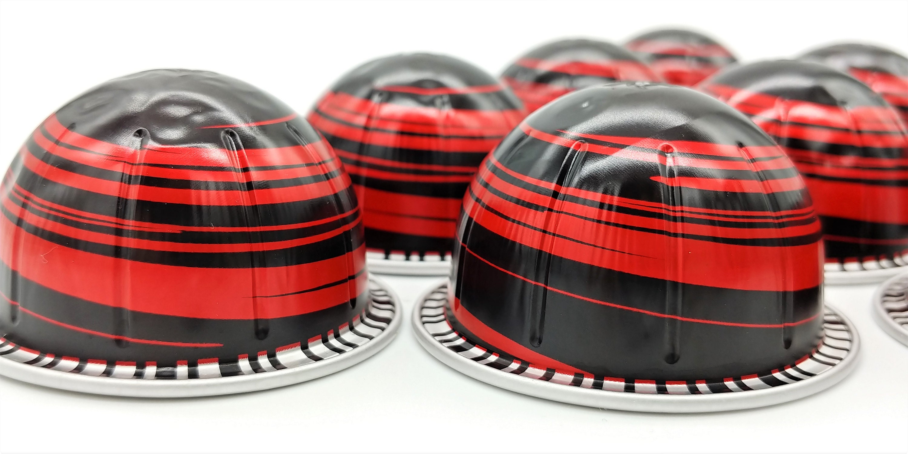 10 leere GROßE Kaffeekapseln Farbe : rot - schwarz #KVS 10 leere GROßE Kaffeekapseln Farbe : rot - schwarz #KVS