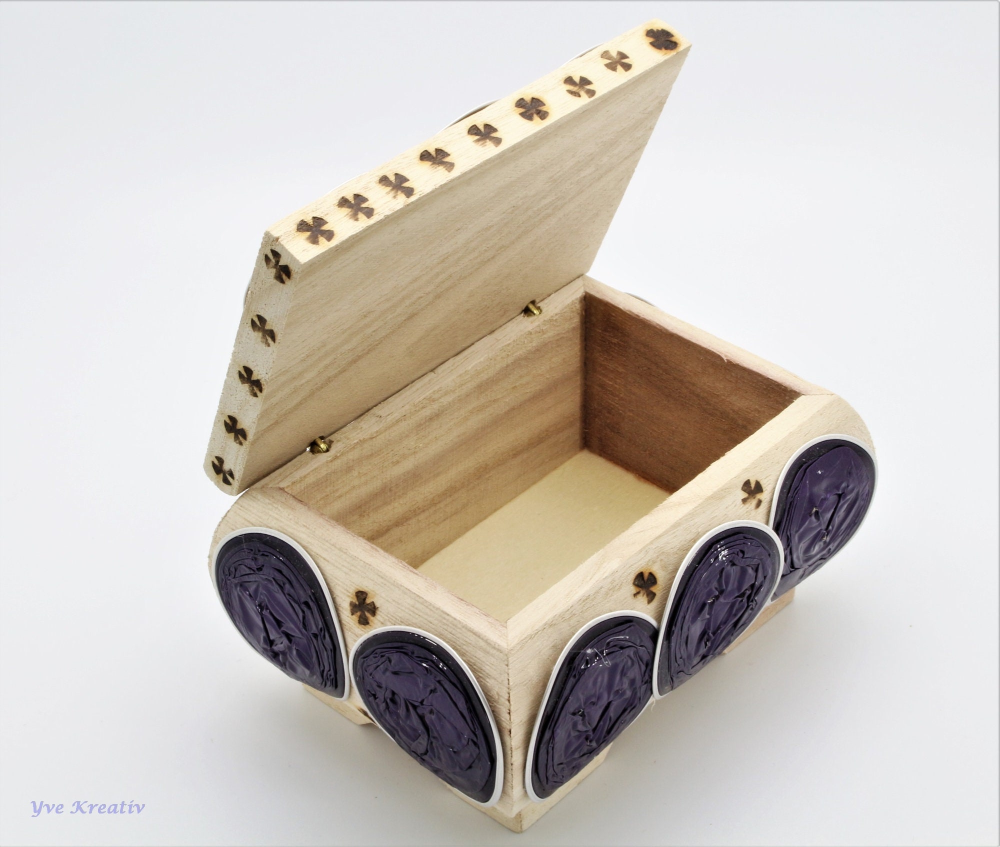 Holztruhe Holzkiste Schatzkiste Geschenkkiste Schmuckkästchen mit Kaffeekapseln verziert