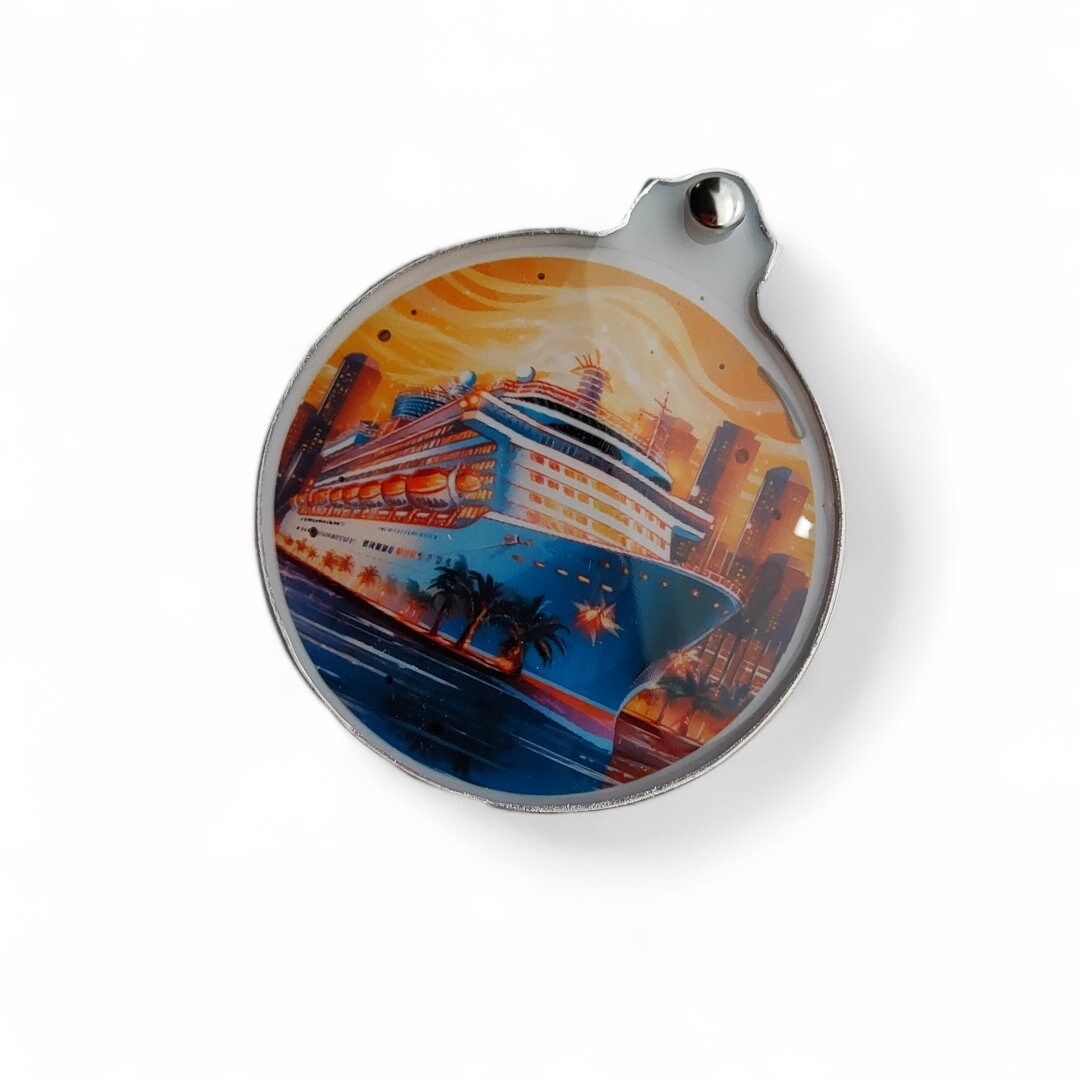Baumanhänger "Kreuzfahrtschiff" Ornaments auf einer runden Grußkarte inkl. Kuvert