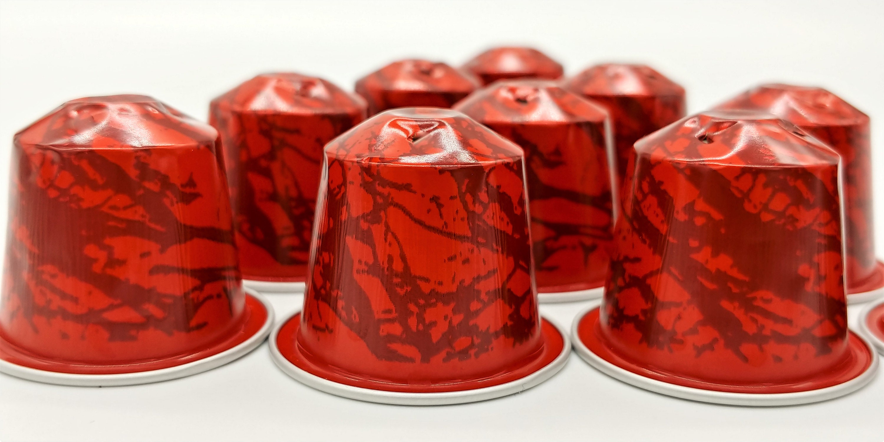 10 leere Kaffeekapseln Farbe : rot "marmoriert"