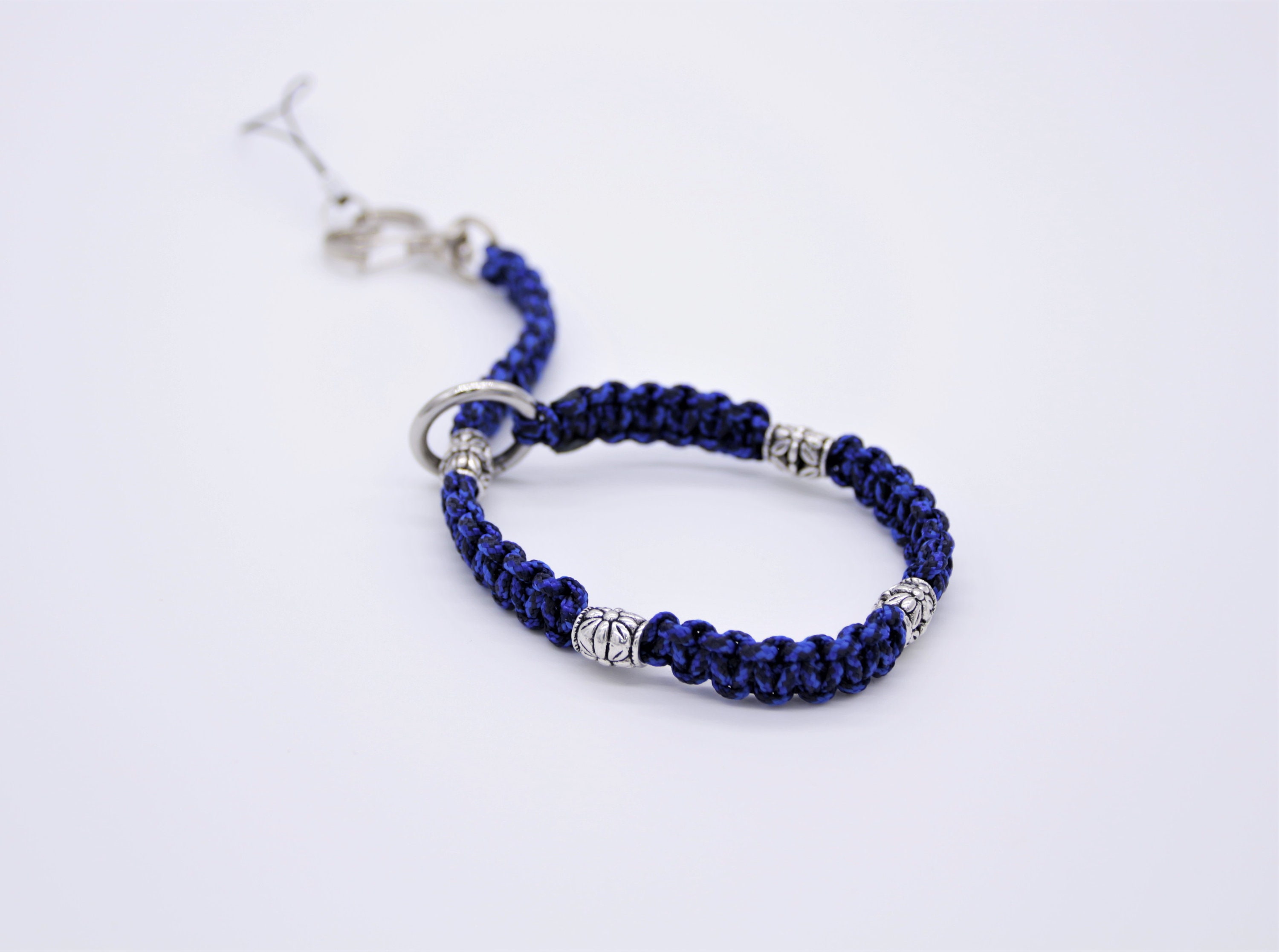 Handy-Handschlaufe / Handygurt/ Handyschmuck / Handyband geknotet aus Paracord (Fallschirmschnur)