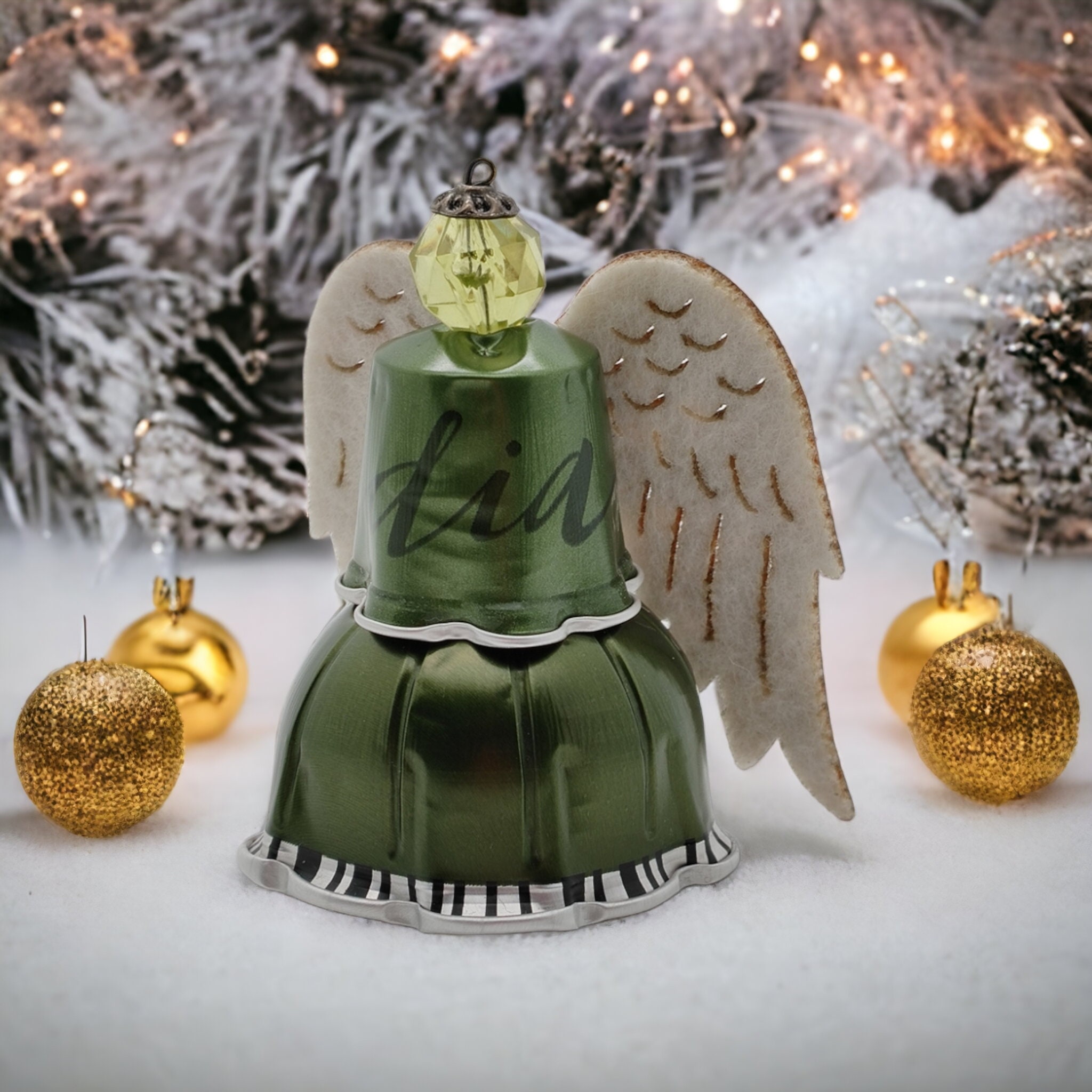 Engel aus Kaffeekapseln Christbaumkugel / Weihnachtskugel / Weihnachtsdeko