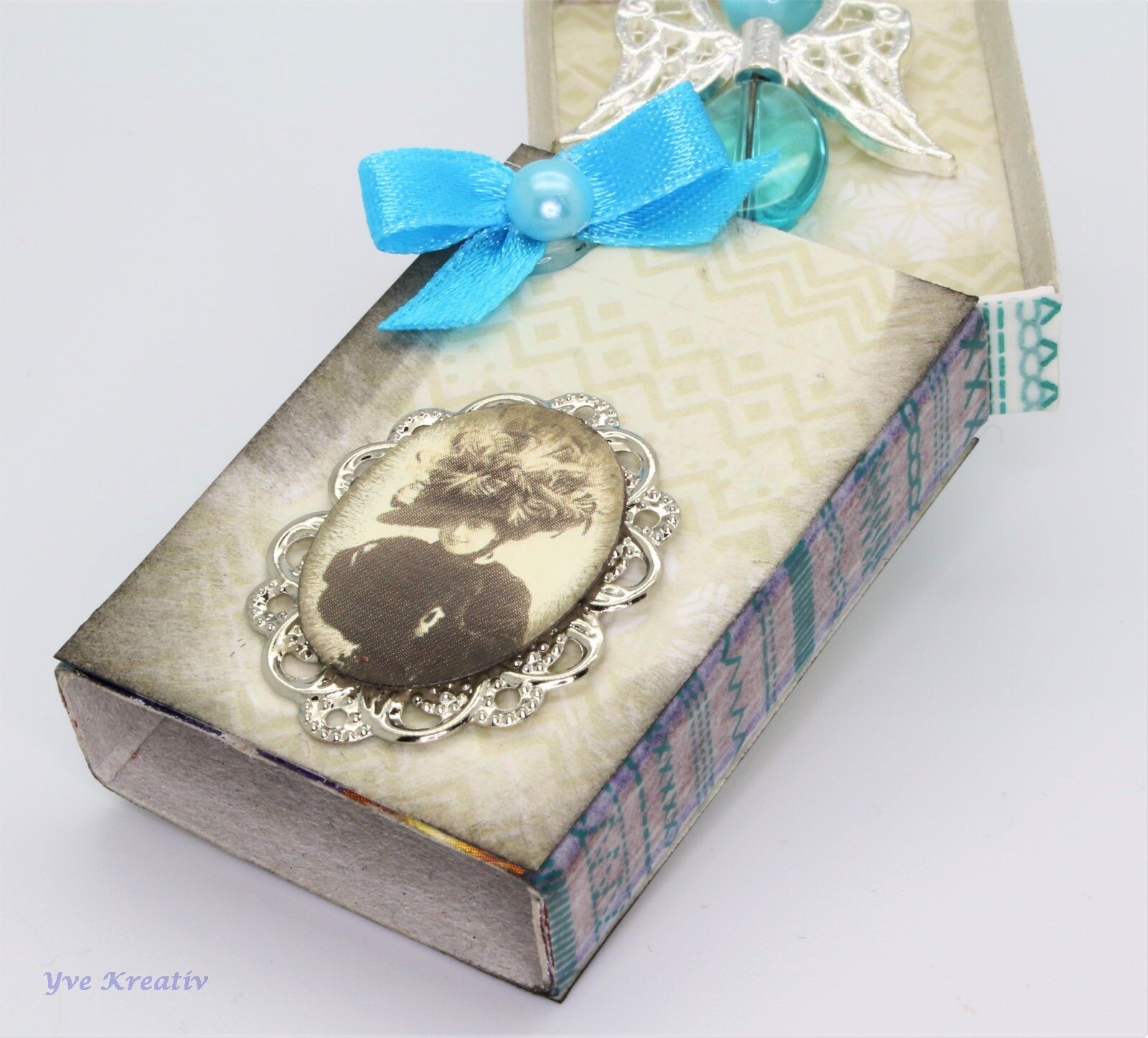 Kleine Schachtel mit Engel Anhänger, verzierte Streichholzschachtel als originelle Geschenkverpackung für Geld, Gutscheine und mehr