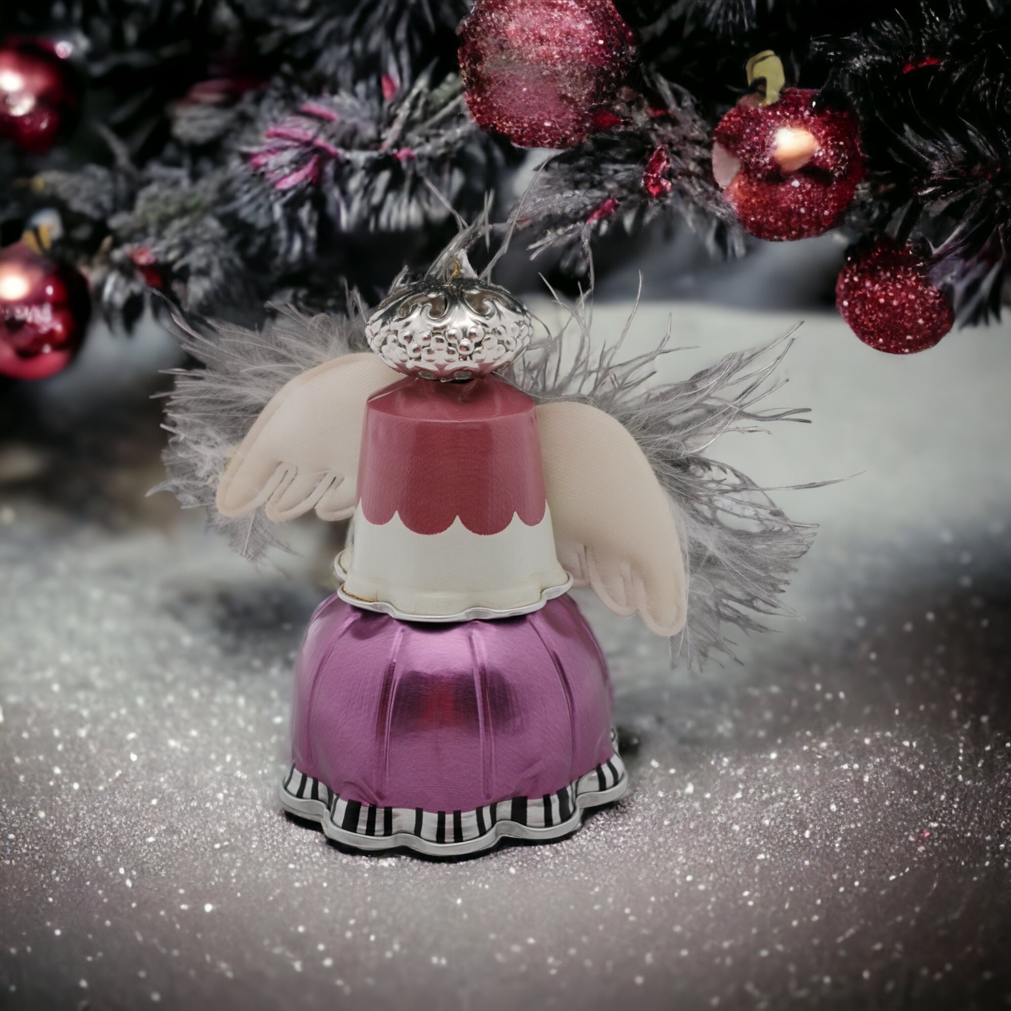 Engel aus Kaffeekapseln Christbaumkugel / Weihnachtskugel / Weihnachtsdeko