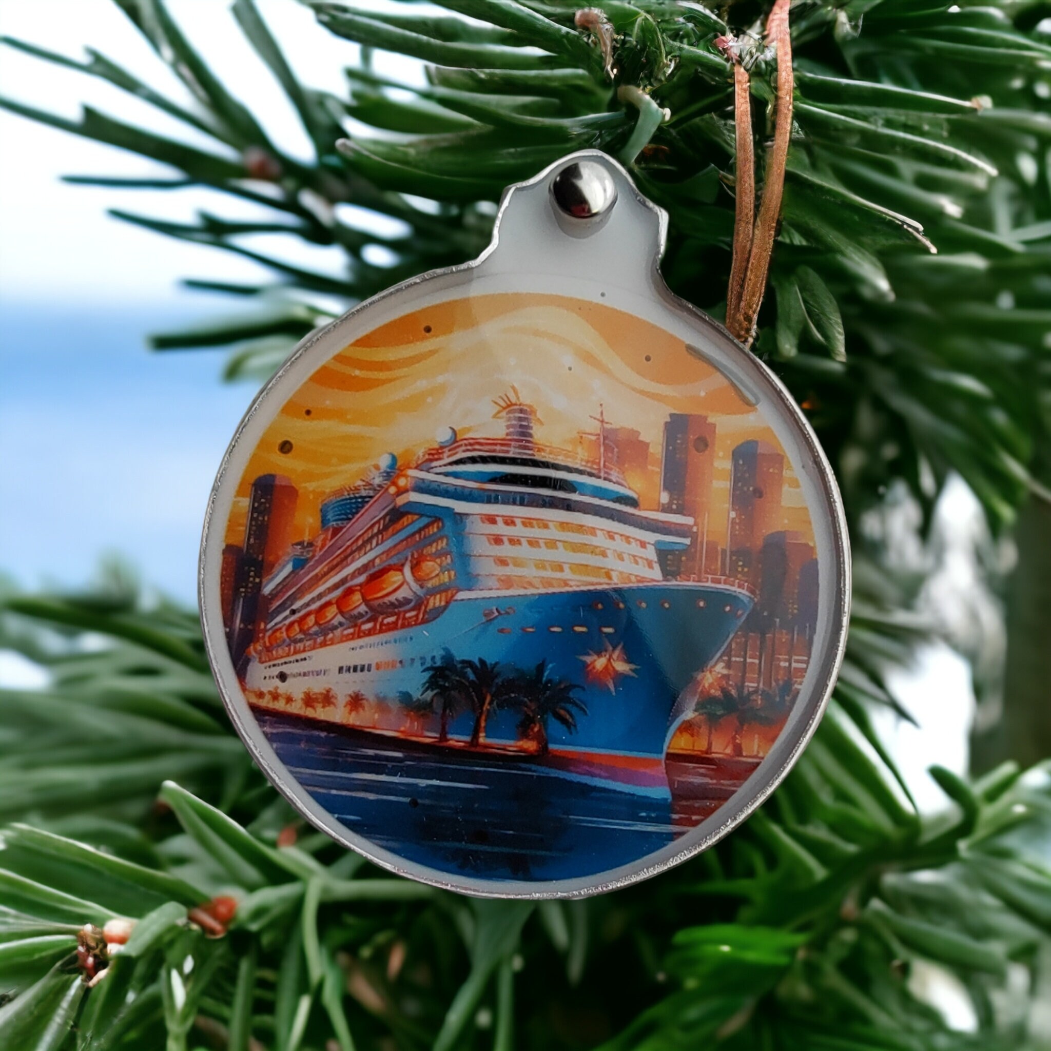 Baumanhänger "Kreuzfahrtschiff" Ornaments auf einer runden Grußkarte inkl. Kuvert