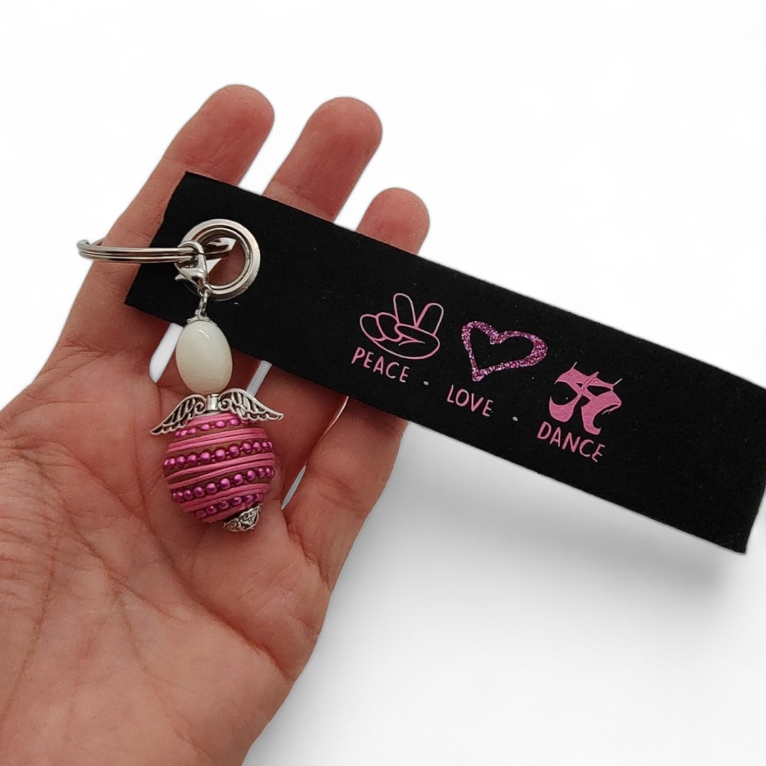 Schlüsselanhänger aus Filz mit Glücksengel Anhänger - Taschenbaumler - "Peace Love Dance"  #1651181022