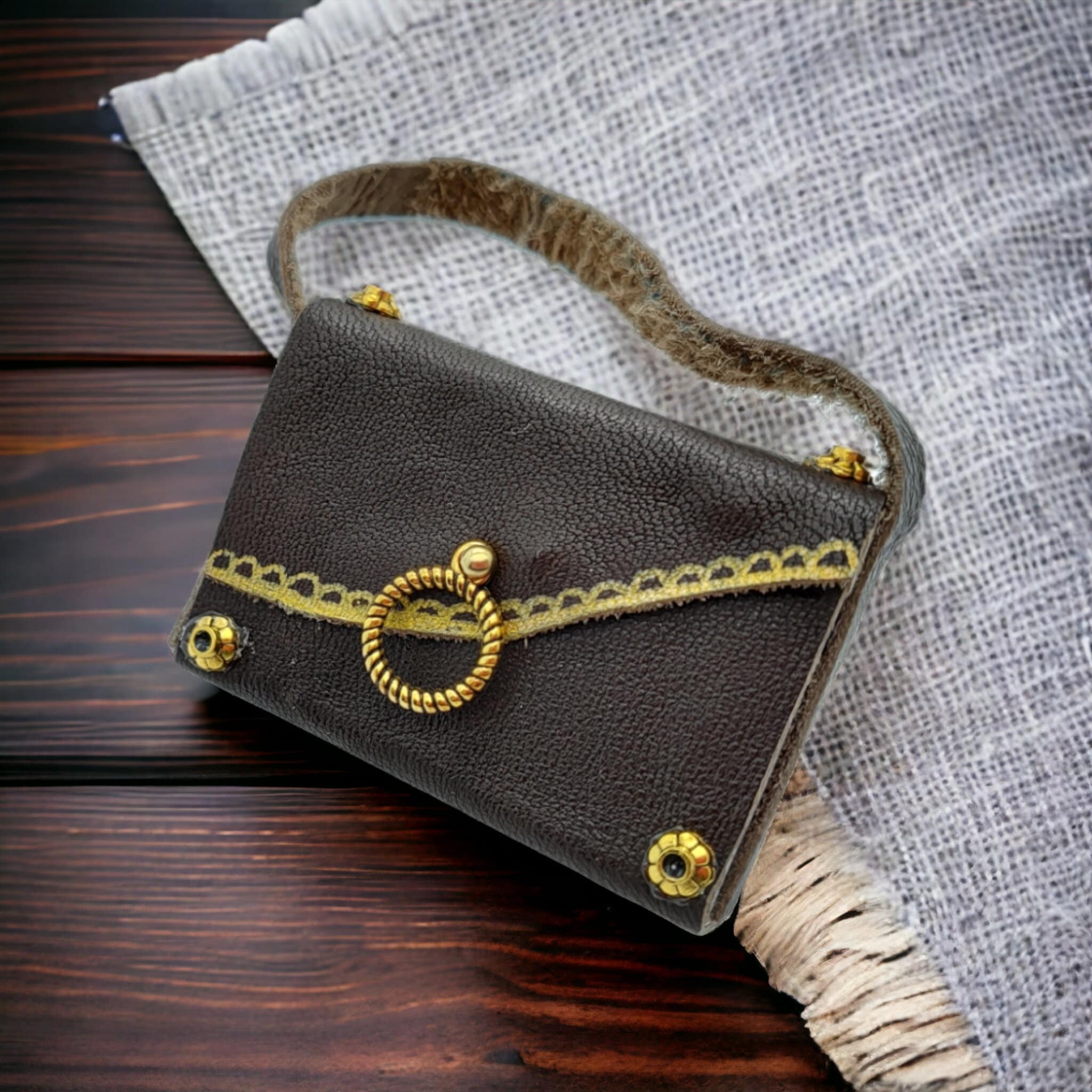 Kleine Schachtel, verzierte Streichholzschachtel als originelle Geschenkverpackung für Geld, Gutscheine und mehr Kleine Schachtel, verzierte Streichholzschachtel als originelle Geschenkverpackung für Geld, Gutscheine und mehr