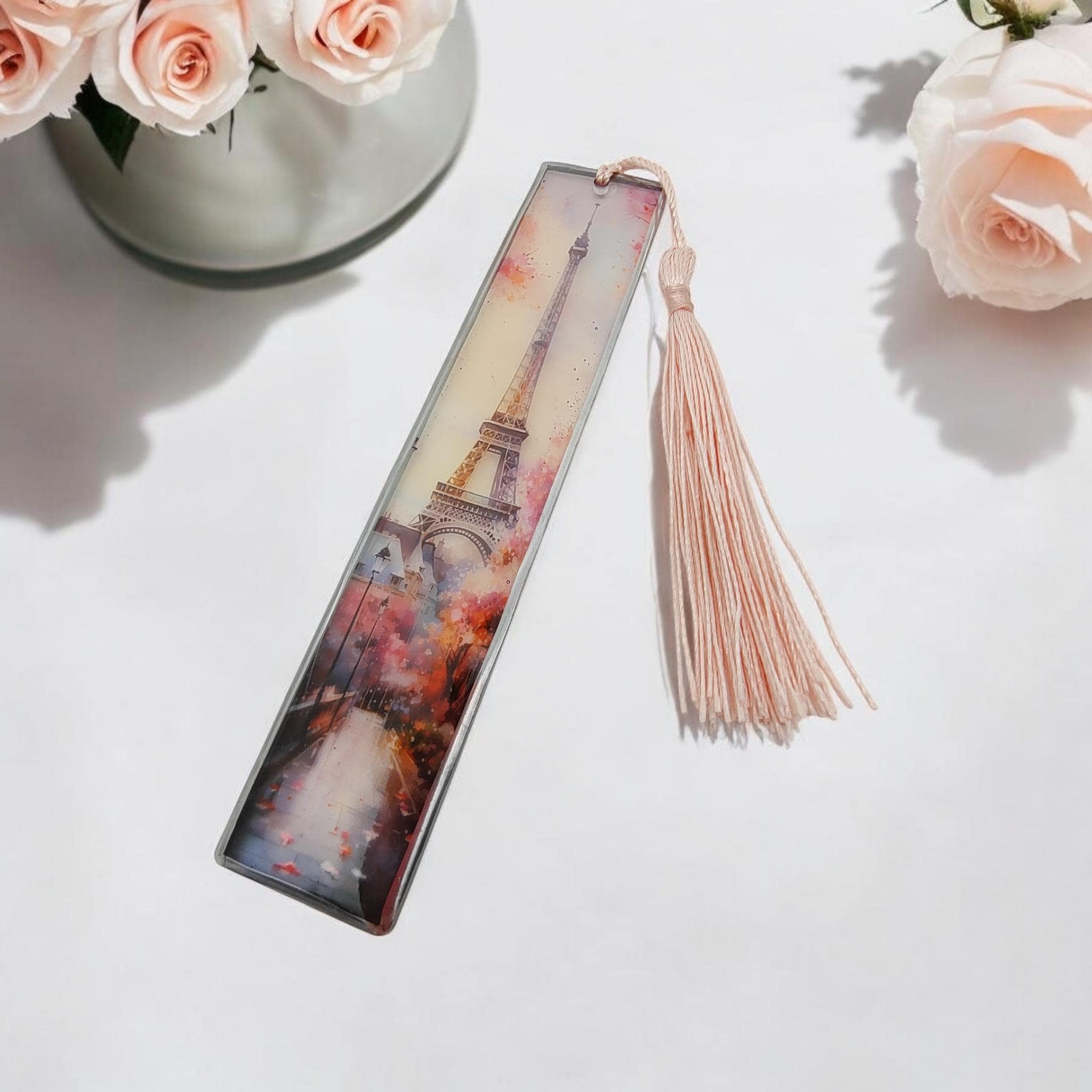 Lesezeichen aus Epoxidharz Geschenk Geburtstag Buchgeschenk Paris Bookmark Reise Gutschein Frankreich #LEEPOX