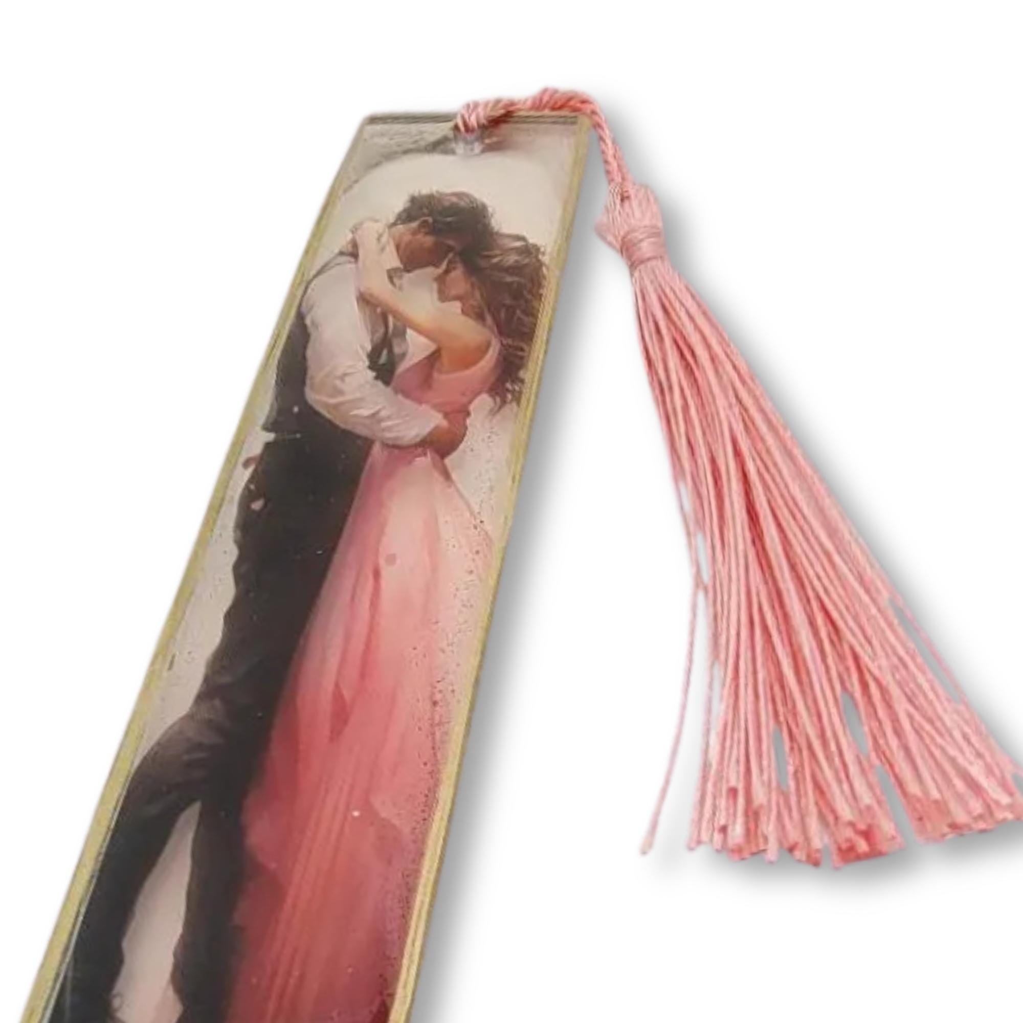 Lesezeichen aus Epoxidharz Motiv Liebespaar Geschenk Hochzeit Mitbringsel zum Buchgeschenk Geschenkidee Buchzeichen transparent #LEEPOX Lesezeichen aus Epoxidharz Motiv Liebespaar Geschenk Hochzeit Mitbringsel zum Buchgeschenk Geschenkidee Buchzeichen transparent #LEEPOX