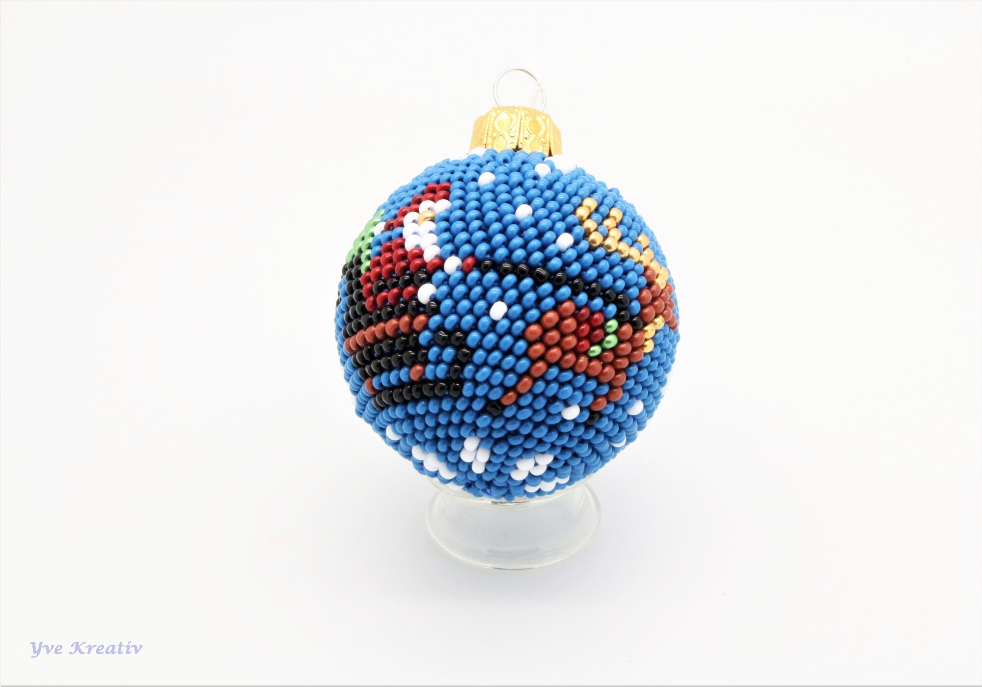 Kugel - Weihnachtskugel - Christbaumkugel 4,7 cm groß - mit 2,6 mm Rocailles Perlen gehäkelt