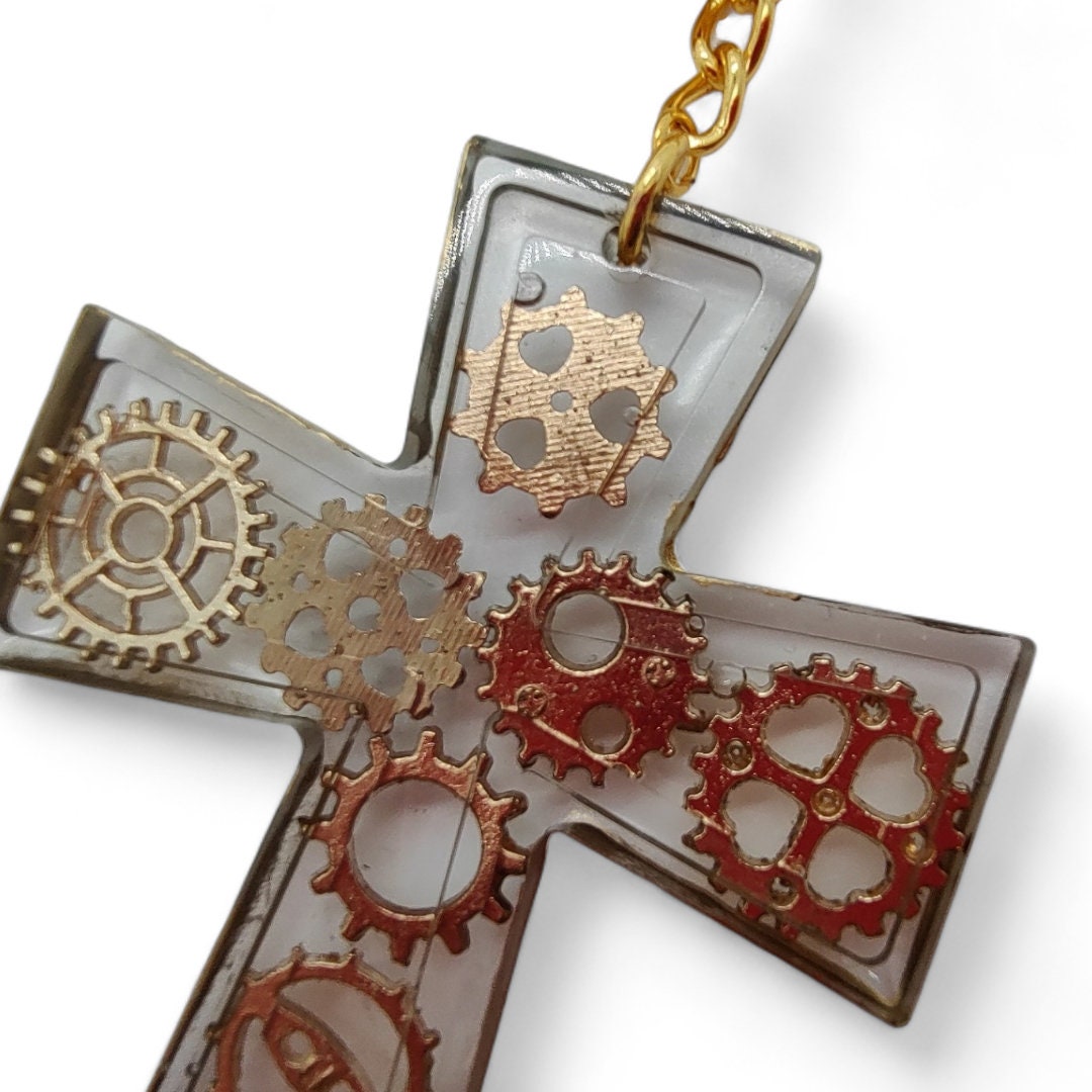 Schlüsselanhänger Kreuz aus Epoxidharz mit einer kleinen Quaste Geschenk Kommunion Konfirmation