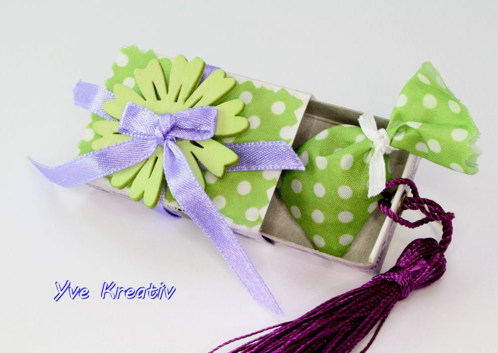 Kleine Schachtel mit Lavendel, verzierte Streichholzschachtel als originelle Geschenkverpackung für Geld, Gutscheine und mehr 