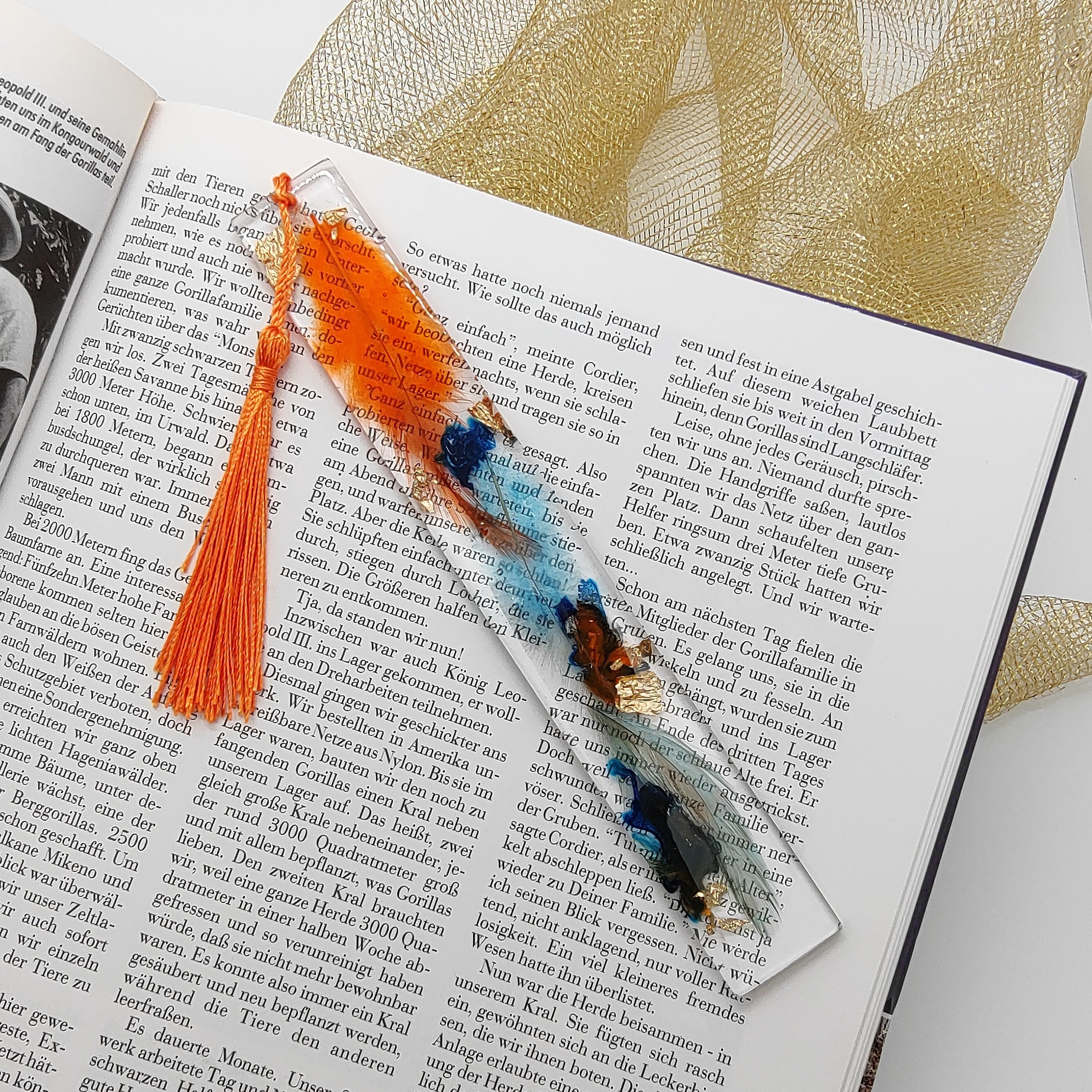 Lesezeichen aus Epoxidharz Vogelfedern Geschenk Geburtstag Mitbringsel zum Buchgeschenk Geschenkidee Buchzeichen transparent #4332549960 Lesezeichen aus Epoxidharz Vogelfedern Geschenk Geburtstag Mitbringsel zum Buchgeschenk Geschenkidee Buchzeichen transparent #4332549960