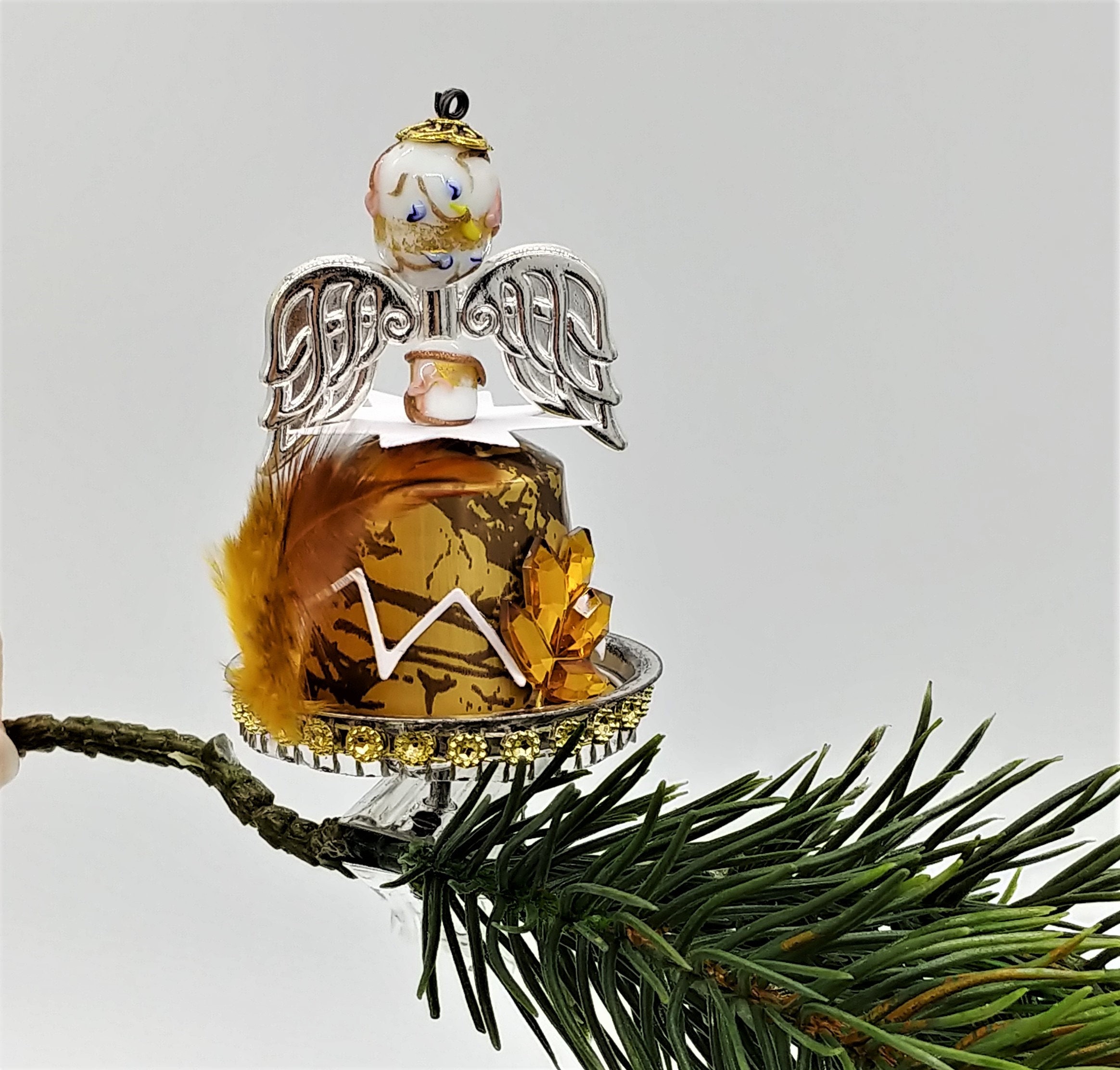 Engel aus Kaffeekapseln Christbaumkugel / Weihnachtskugel / Weihnachtsdeko auf Metallklammer Christbaumclips