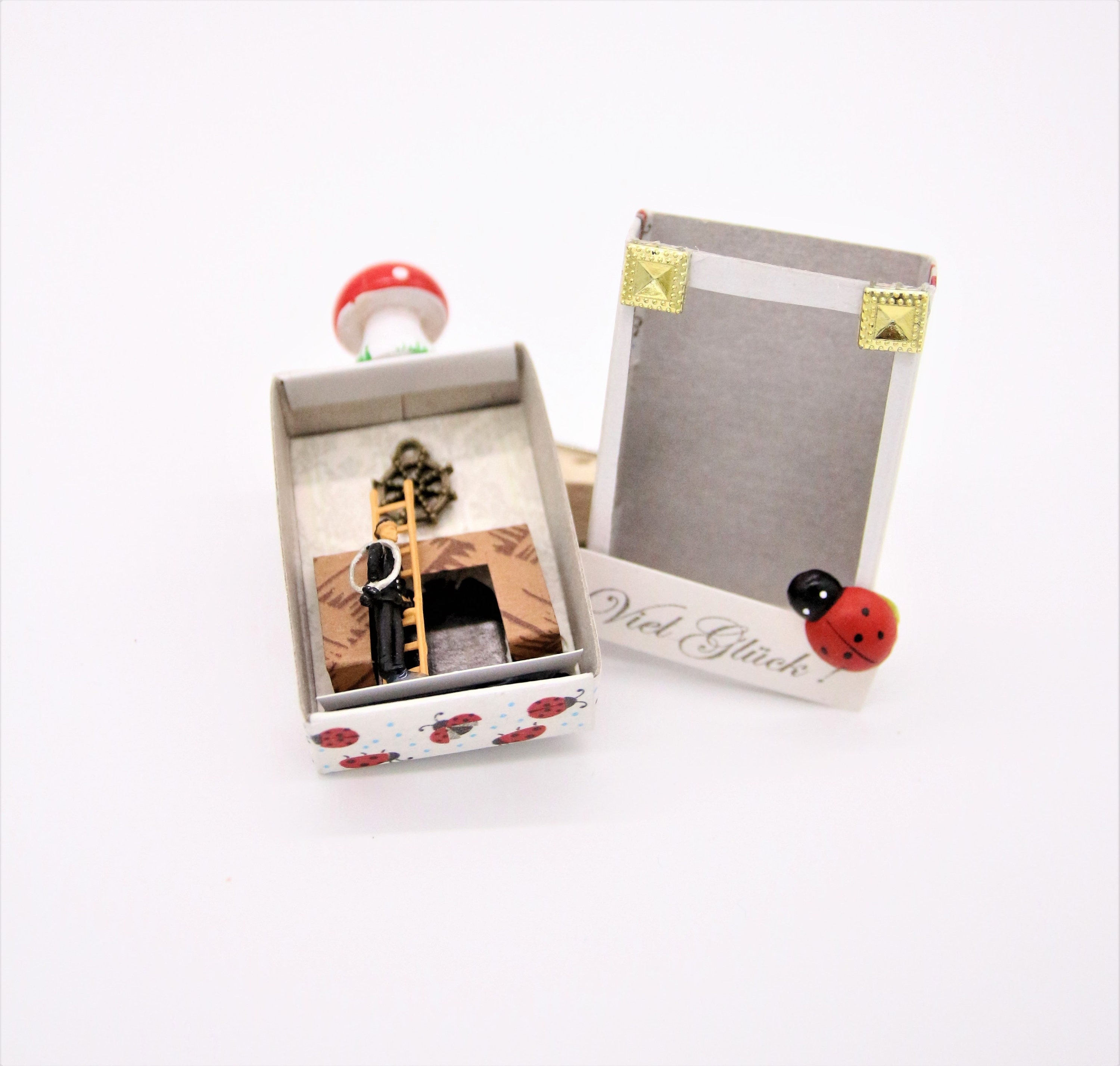 Kleine Schachtel, verzierte Streichholzschachtel als originelle Geschenkverpackung für Geld, Gutscheine und mehr  #1062978558