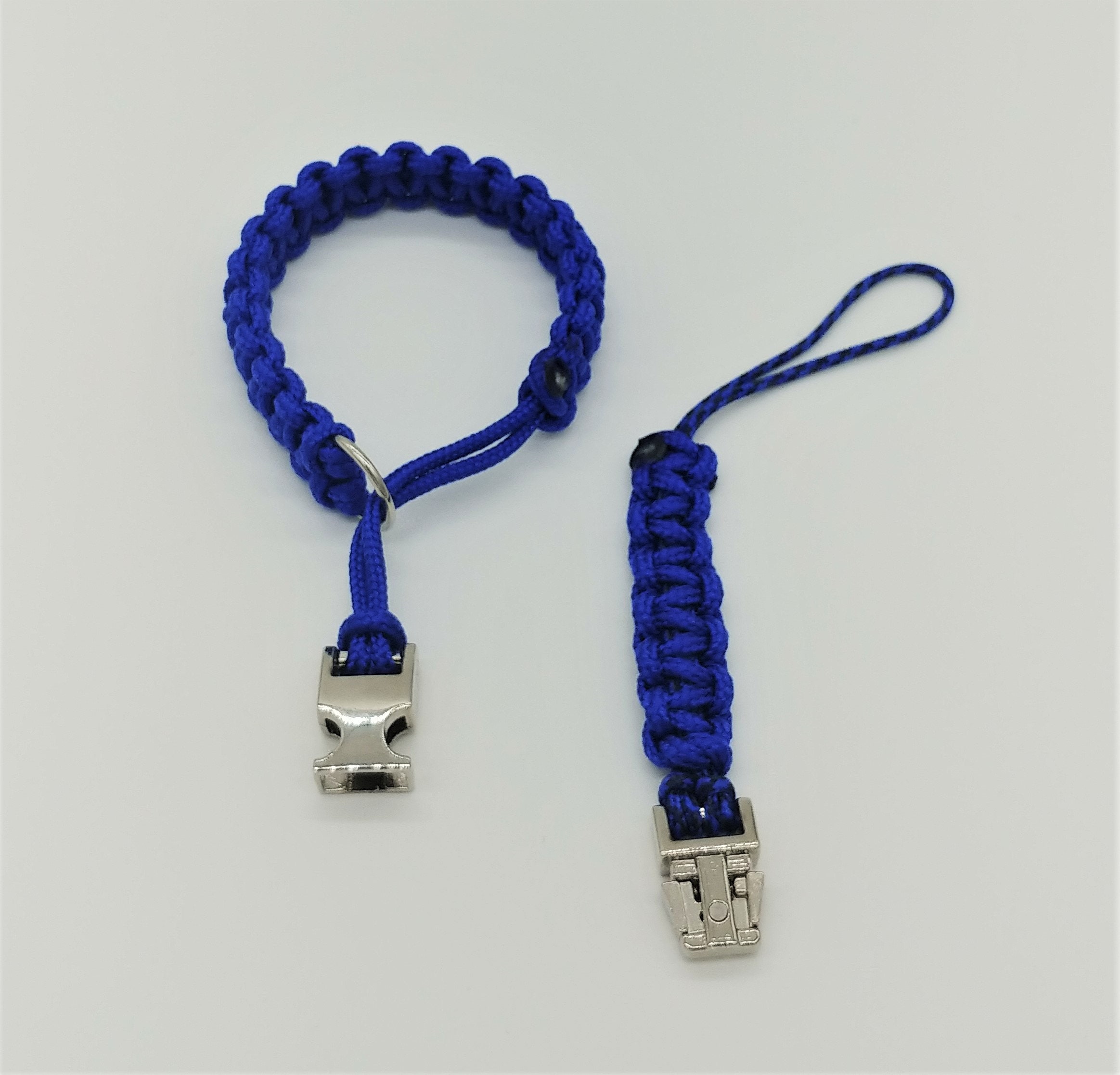 Kamera-Handschlaufe / Kameragurt / Kameraschlaufe geknotet aus Parachute Cord (Fallschirmschnur) mit Klick-Schnellverschluß / Farbe Blau Kamera-Handschlaufe / Kameragurt / Kameraschlaufe geknotet aus Parachute Cord (Fallschirmschnur) mit Klick-Schnellverschluß / Farbe Blau