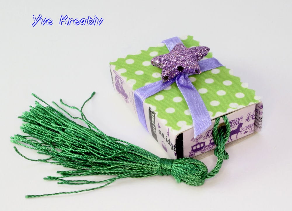 Kleine Schachtel mit Lavendel, verzierte Streichholzschachtel als originelle Geschenkverpackung für Geld, Gutscheine und mehr