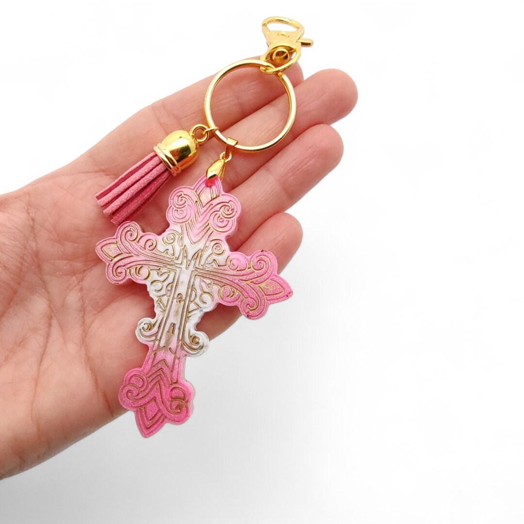 Schlüsselanhänger Kreuz "Glück" aus Epoxidharz mit einer kleinen Quaste und einem Karabiner  #1675260763