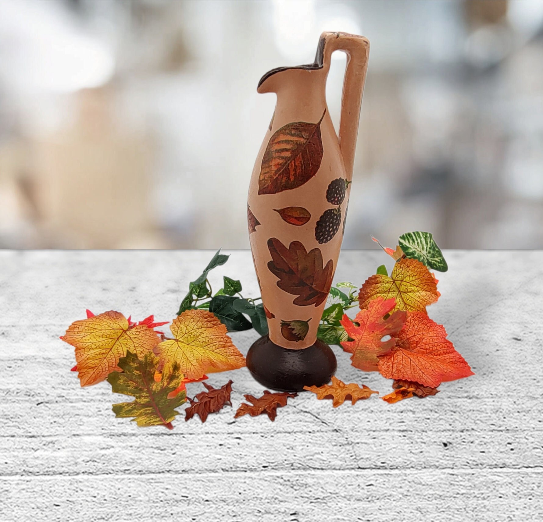 Tonvase / Karaffe "Herbst" verziert mit Serviettentechnik