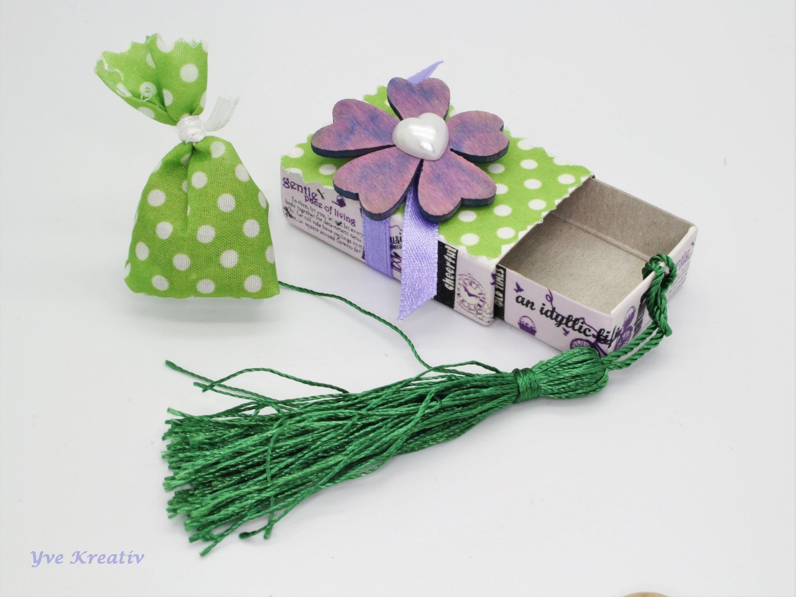 Kleine Schachtel mit Lavendel, verzierte Streichholzschachtel als originelle Geschenkverpackung für Geld, Gutscheine und mehr