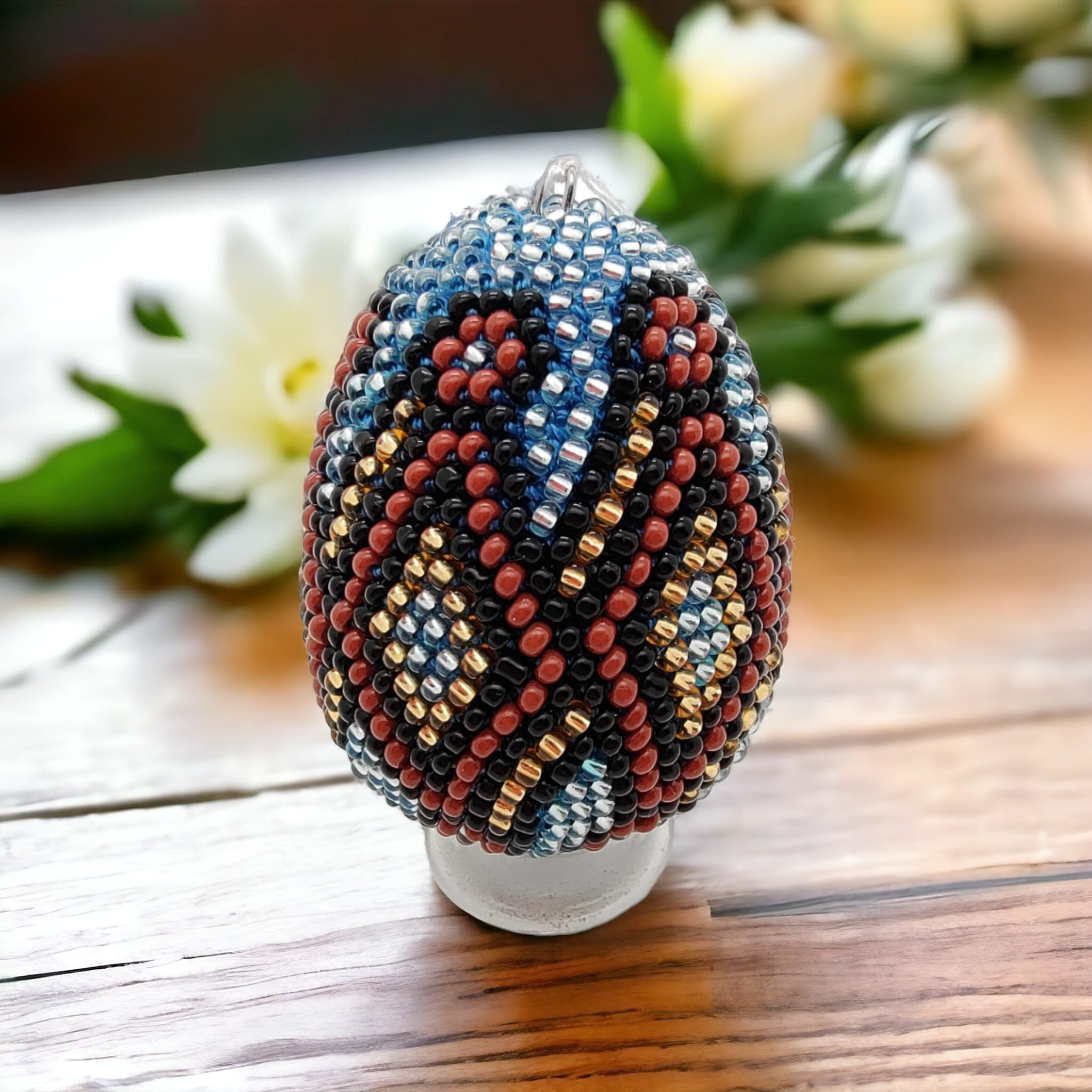 Osterei - Dekoei aus hunderten Miniperlen gehäkelt Osterdekoration Osterschmuck zum Aufhängen #781484147