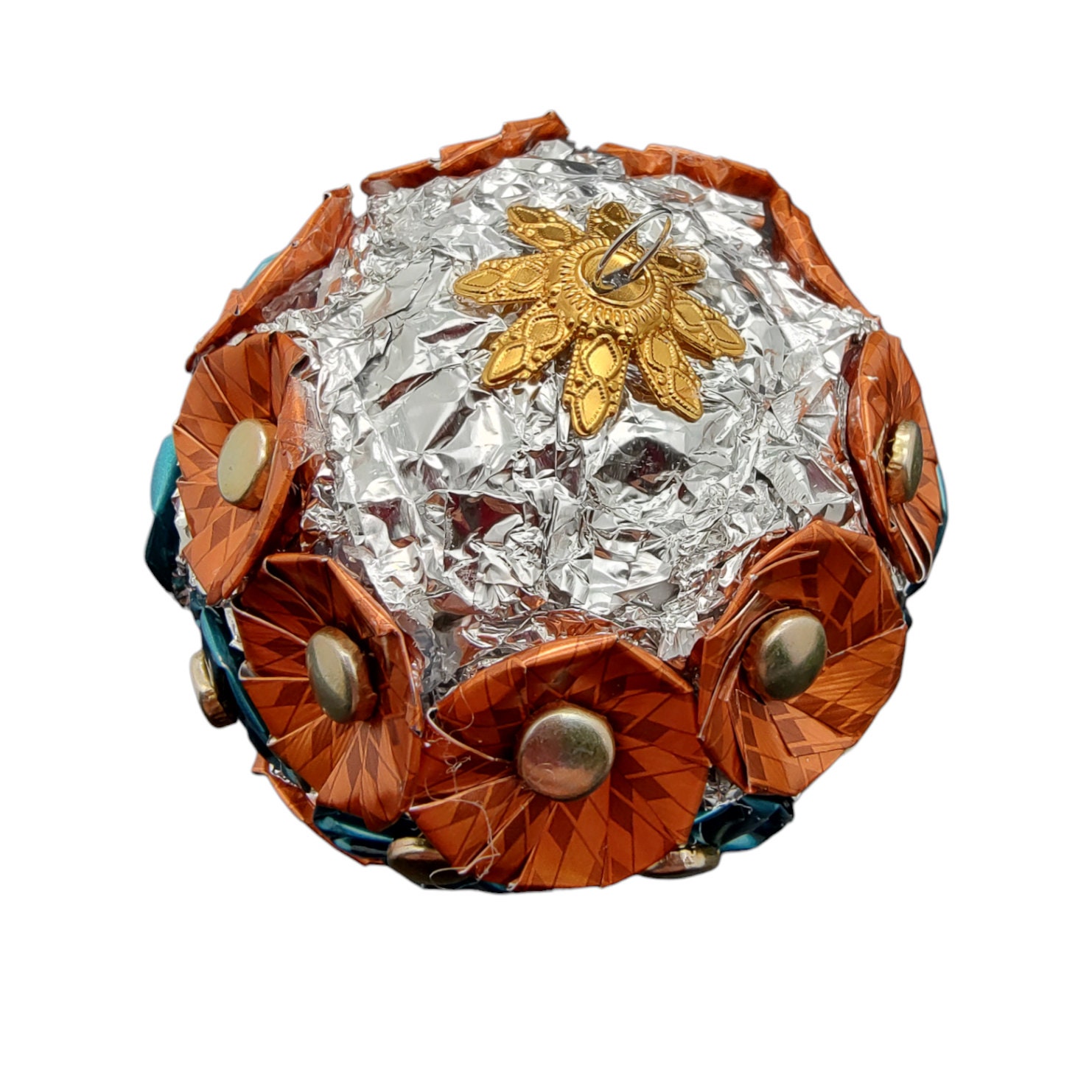 Weihnachtskugel Upcycling aus Kaffeekapseln / Dekokugel