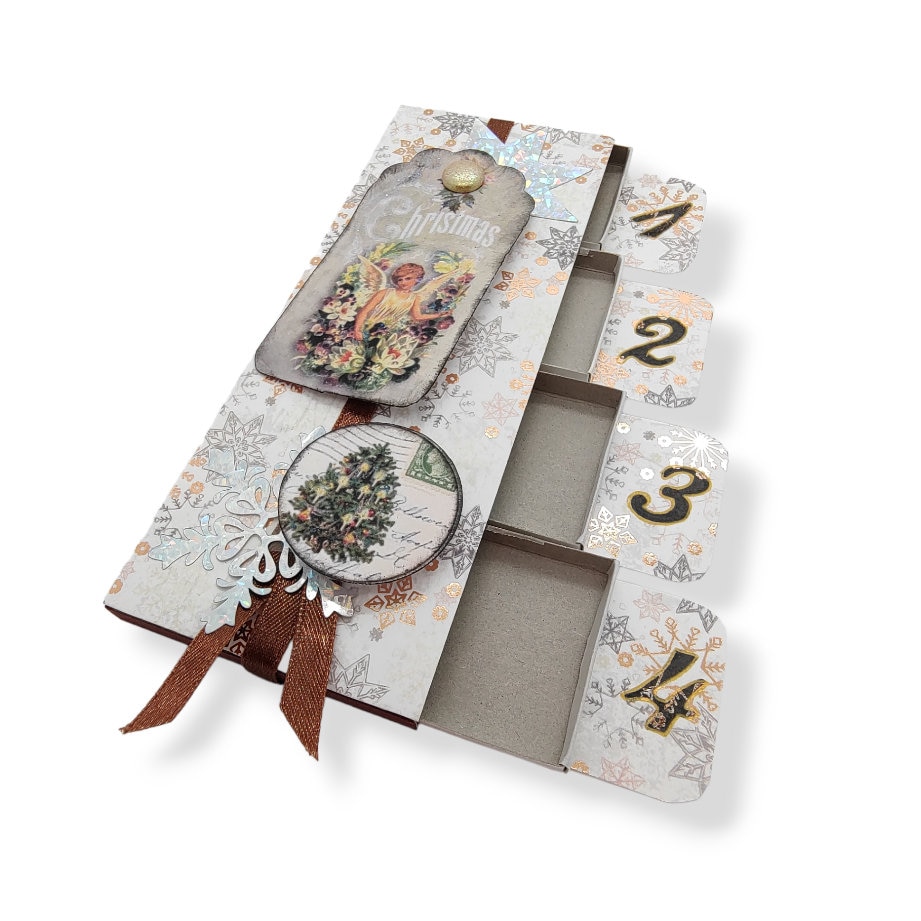 Adventskalender zum Befüllen aus 4 Streichholzschachteln