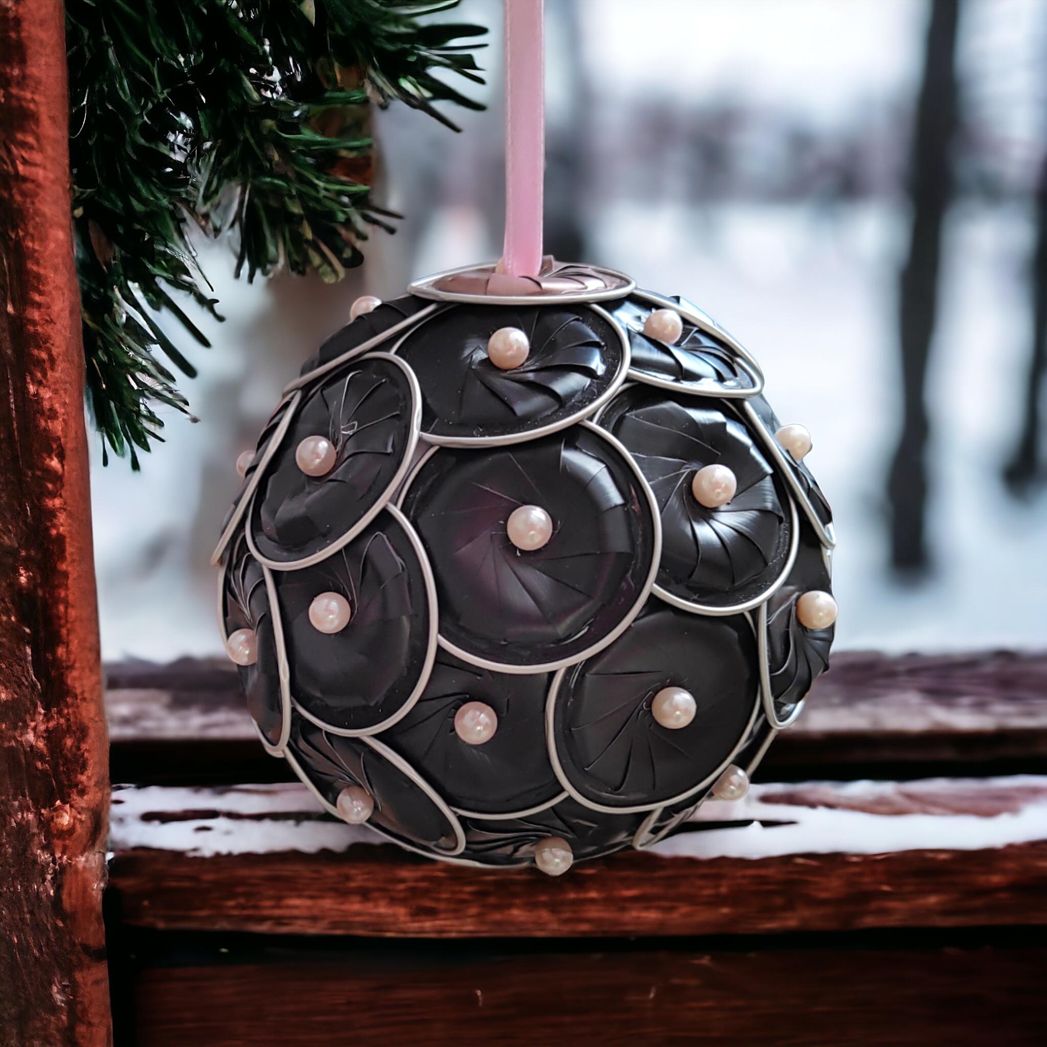 Christbaumkugel Weihnachtskugel Fensterkugel Fensterdeko Dekokugel Ornament Upcycling aus Kaffeekapseln  #1837052261
