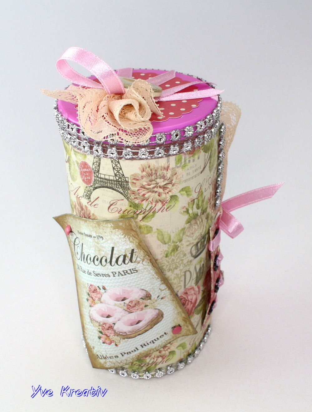 Dose / Schachtel / Box "Schlüssel nach Paris"