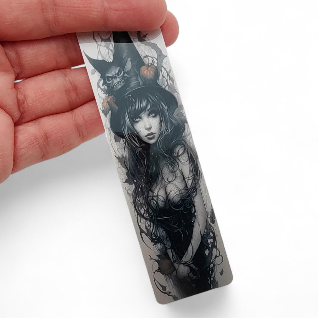 Lesezeichen aus Aluminium Geschenk zu Halloween Hexe Bücher Bookmark - 2 Motive zur Auswahl #LEALU Lesezeichen aus Aluminium Geschenk zu Halloween Hexe Bücher Bookmark - 2 Motive zur Auswahl #LEALU